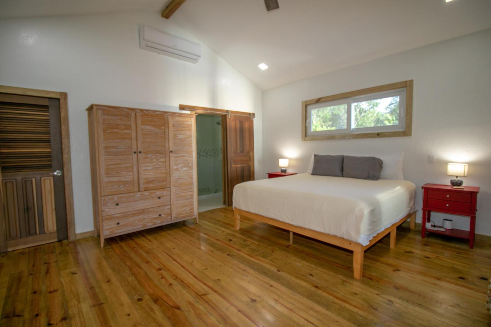 Luna Beach Luxury Boutique Beach Front Resort Jobs Bight Exterior foto